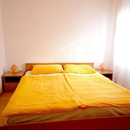 Fuer 6 Personen Ca 90 Qm In Zidarici, Kvarner Bucht Krk *